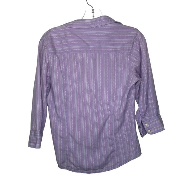 The North Face Womens Top Size M Light Purple Button Down 3/4 Sleeve Shirt - Picture 2 of 15
